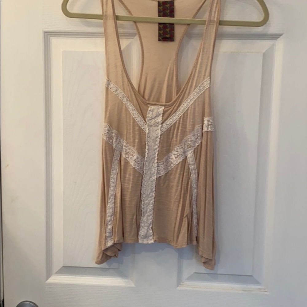 Lace design crop top